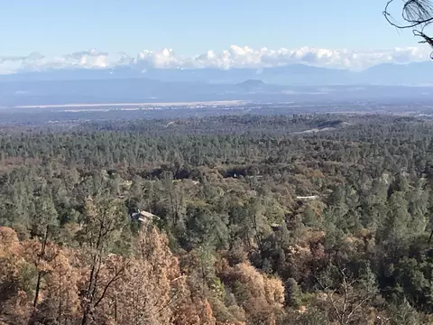 15361 Mountain Shadows Dr, Redding, CA 96001 photo 2