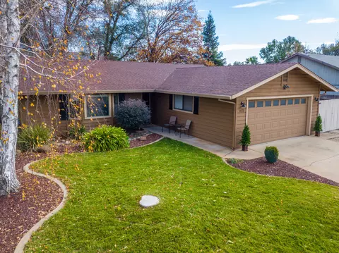 4173 Cirrus St, Redding, CA 96002 photo 1