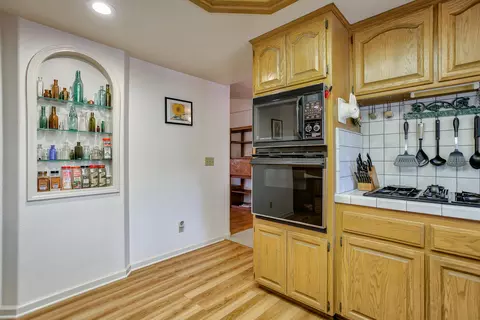 16582 Vladimir Ct, Redding, CA 96001 photo 11