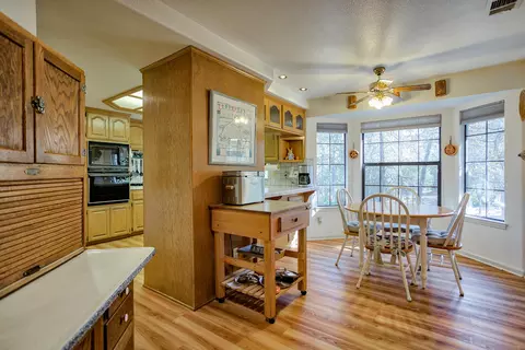 16582 Vladimir Ct, Redding, CA 96001 photo 13