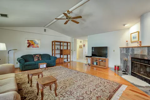 16582 Vladimir Ct, Redding, CA 96001 photo 23