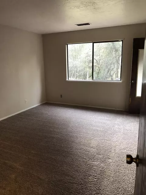 7059 Bohn Blvd, Anderson, CA 96007 photo 8