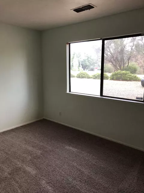 7059 Bohn Blvd, Anderson, CA 96007 photo 6