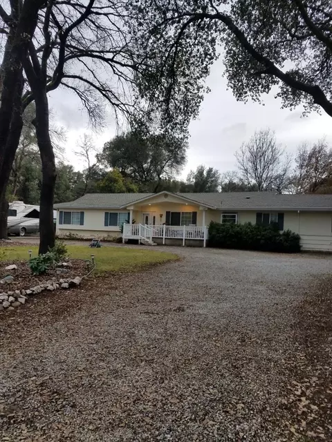 8502 Ranchette Dr, Redding, CA 96001 photo 1