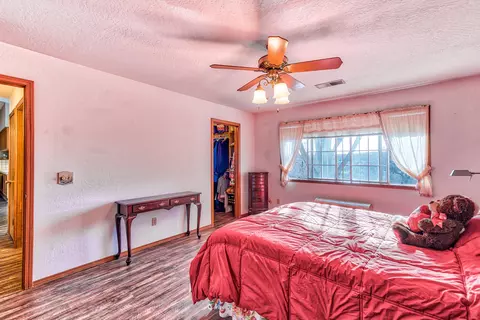 18597 Clydesdale Dr, Red Bluff, CA 96080 photo 9