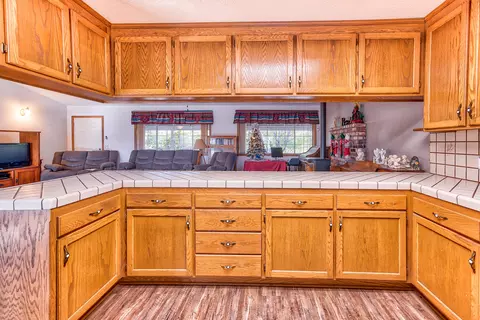 18597 Clydesdale Dr, Red Bluff, CA 96080 photo 3