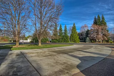 15 Nirvana Ct, Red Bluff, CA 96080 photo 7