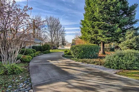 15 Nirvana Ct, Red Bluff, CA 96080 photo 4