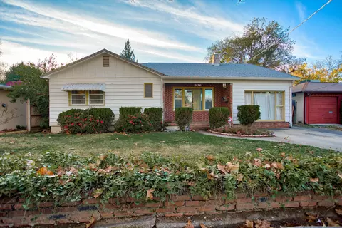 1624 Verda St, Redding, CA 96001 photo 1