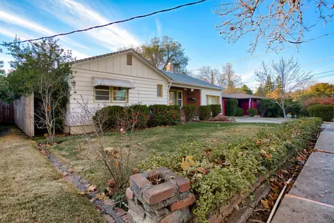 1624 Verda St, Redding, CA 96001 photo 3