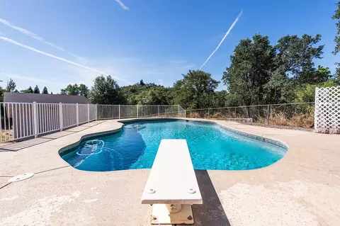 3335 Scenic Dr, Redding, CA 96001 photo 30