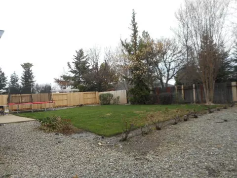4445 Rose Terrace Dr, Redding, CA 96001 photo 24