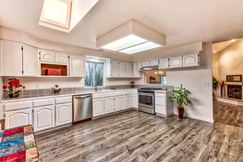 986 Willow Brook Ln, Redding, CA 96003 photo 25