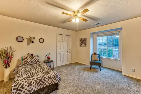 986 Willow Brook Ln, Redding, CA 96003 photo 11