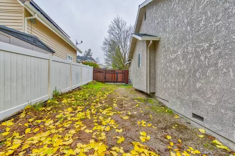 986 Willow Brook Ln, Redding, CA 96003 photo 46