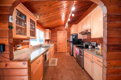 31380 Hazen Rd, Manton, CA 96059 photo 3