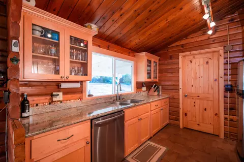 31380 Hazen Rd, Manton, CA 96059 photo 4