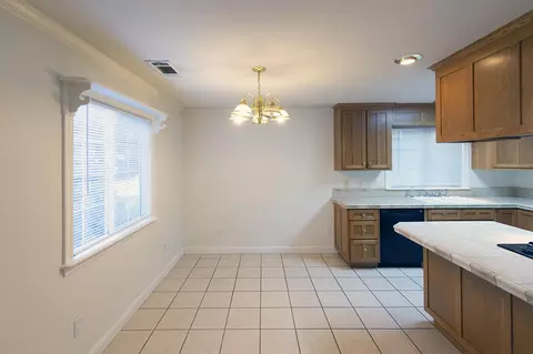 1811 Laurel Ave, Redding, CA 96001 photo 5