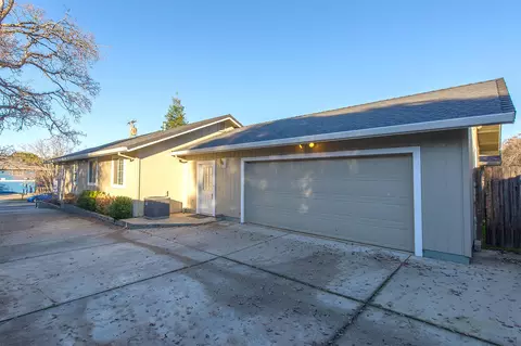 1811 Laurel Ave, Redding, CA 96001 photo 26