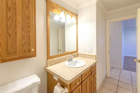 1811 Laurel Ave, Redding, CA 96001 photo 10