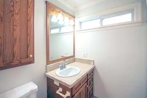 1811 Laurel Ave, Redding, CA 96001 photo 17
