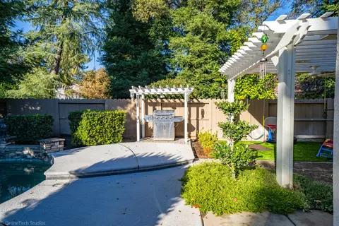 4628 St Charles Dr, Redding, CA 96002 photo 63