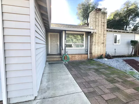 1119 De Moll Dr, Redding, CA 96002 photo 3
