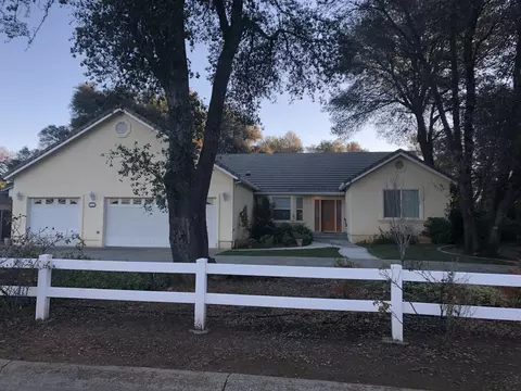 6719 Eastmont Dr, Redding, CA 96002 photo 1
