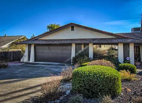 2151 Oak Ridge Dr, Redding, CA 96001 photo 7