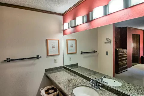 2151 Oak Ridge Dr, Redding, CA 96001 photo 27