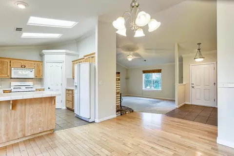 2765 Citrine Ave, Redding, CA 96001 photo 4