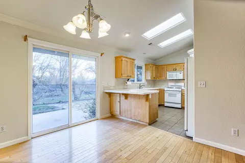 2765 Citrine Ave, Redding, CA 96001 photo 6