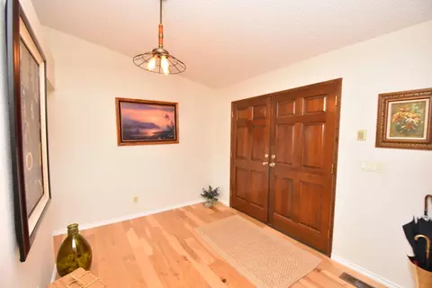 4936 Rainbow Dr, Weed, CA 96094 photo 8