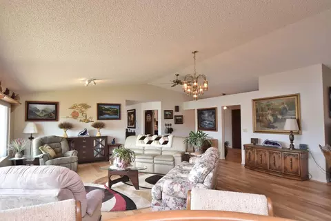 4936 Rainbow Dr, Weed, CA 96094 photo 7