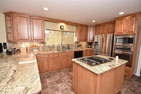 4936 Rainbow Dr, Weed, CA 96094 photo 22