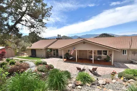 4936 Rainbow Dr, Weed, CA 96094 photo 2