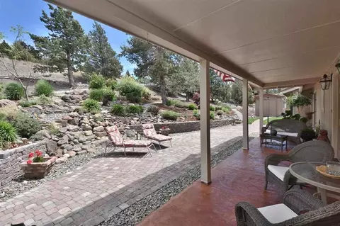 4936 Rainbow Dr, Weed, CA 96094 photo 4