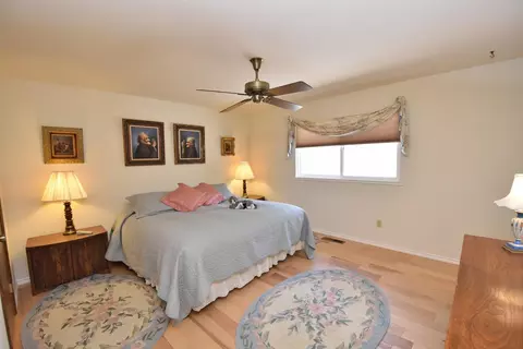 4936 Rainbow Dr, Weed, CA 96094 photo 17