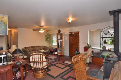 4217 Rainbow Dr, Weed, CA 96094 photo 15