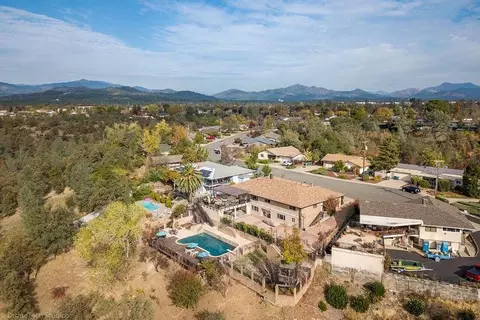 610 Oleta Dr, Redding, CA 96003 photo 23