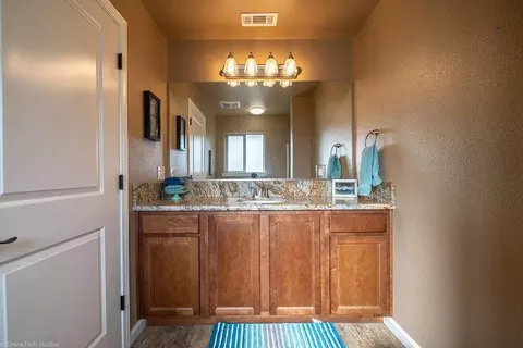 610 Oleta Dr, Redding, CA 96003 photo 40
