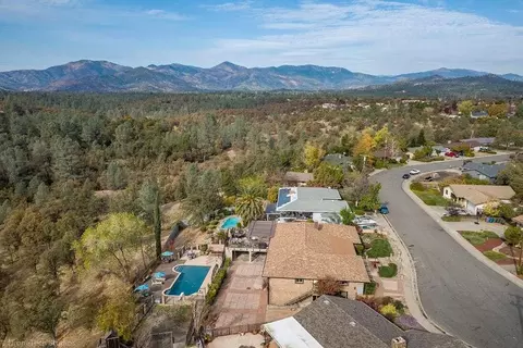 610 Oleta Dr, Redding, CA 96003 photo 22