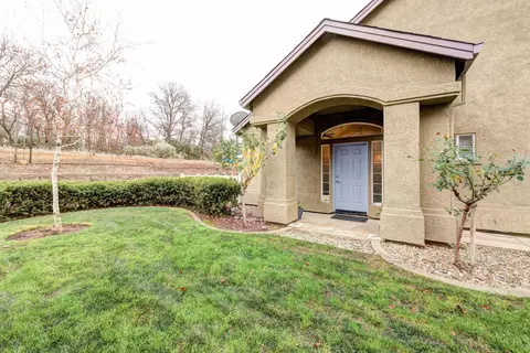 3101 Sinaloa Trl, Redding, CA 96002 photo 1