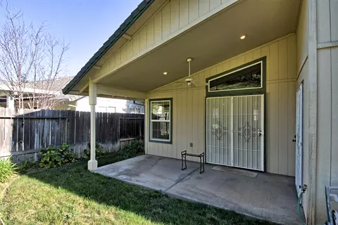 302 Mammoth Path, Redding, CA 96003 photo 18