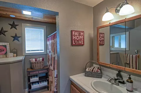 11425 Eden Dr, Redding, CA 96003 photo 20