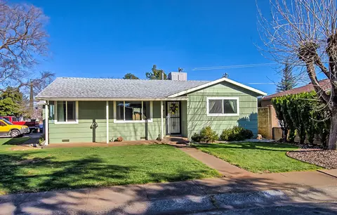 2042 Venus Way, Redding, CA 96002 photo 2