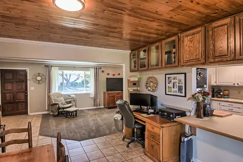 2042 Venus Way, Redding, CA 96002 photo 11
