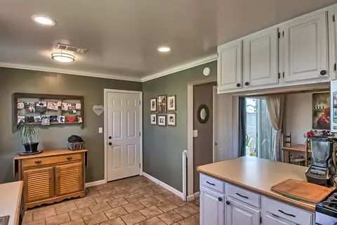 2042 Venus Way, Redding, CA 96002 photo 17