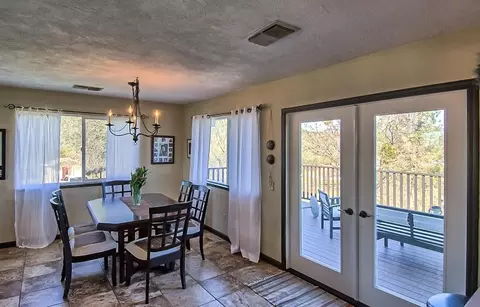 22095 Loop Dr, Redding, CA 96003 photo 13