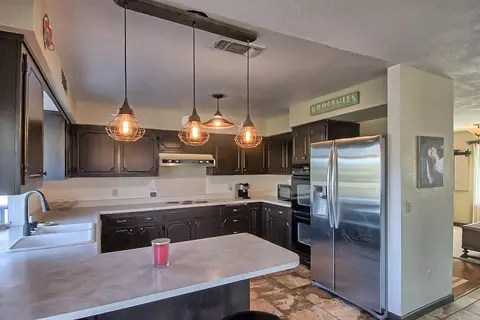 22095 Loop Dr, Redding, CA 96003 photo 9